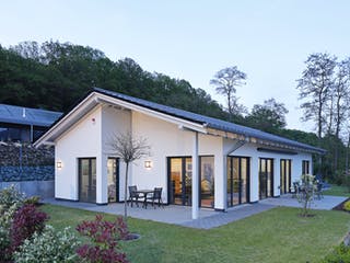 Fertighaus Edersee von Becker 360 Schlüsselfertig ab 314000€, Bungalow Außenansicht 2