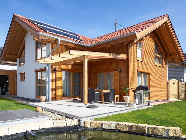 Blockhaus Beilstein von Rems-Murr-Holzhaus Schlüsselfertig ab 288744€, Blockhaus Außenansicht 1