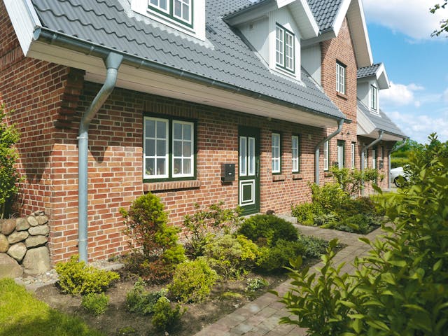 Fertighaus Billund - nordischer Stil von Danhaus Deutschland, Satteldach-Klassiker Außenansicht 3