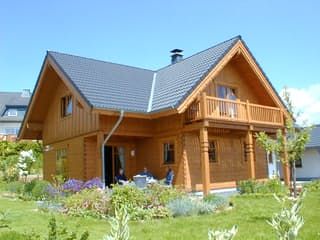 Fertighaus Birresborn von TIROLIA Ausbauhaus ab 159000€, Blockhaus Außenansicht 1