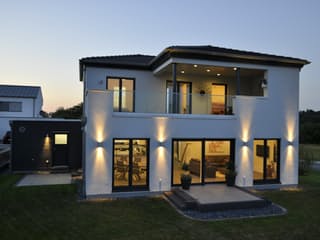 Fertighaus Bitburg von STREIF Haus, Stadtvilla Außenansicht 4