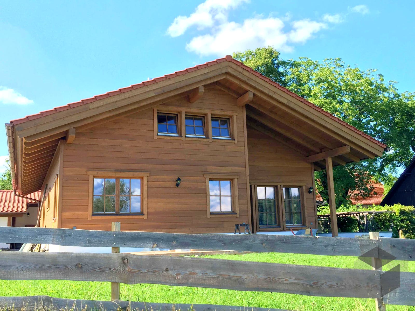 Einfamilienhaus Bodensee von Tirolia Blockhaus | Fertighaus.de