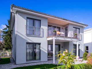 Fertighaus Musterhaus Suhr von Bodenseehaus, Stadtvilla Außenansicht 2