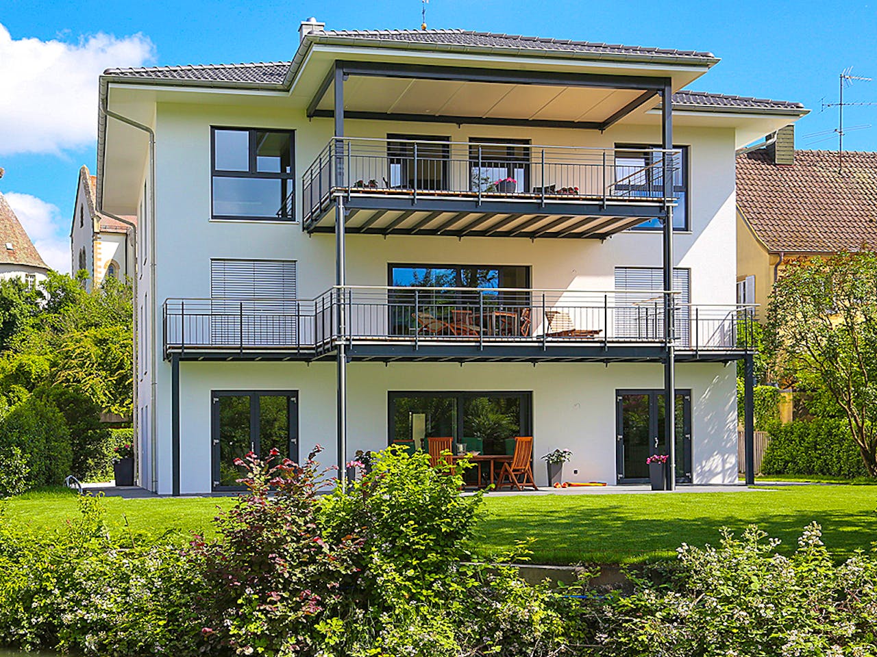 Fertighaus Haus Bohlingen von Bodenseehaus, Stadtvilla Außenansicht 1