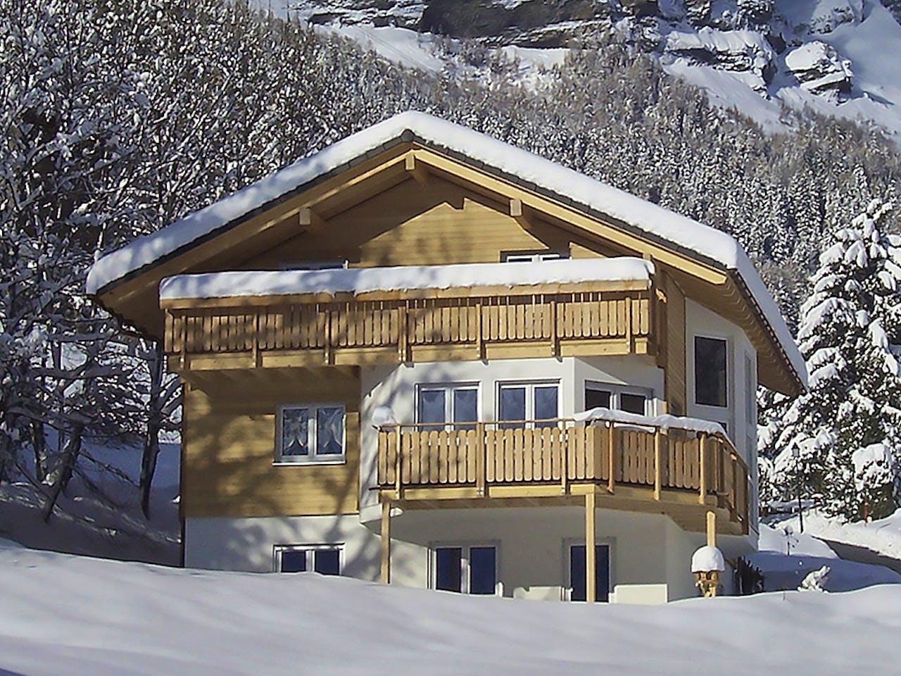 Fertighaus Haus Wallis von Bodenseehaus, Satteldach-Klassiker Außenansicht 1