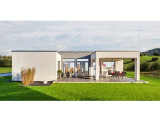 Fertighaus Referenzhaus 3 von Bittermann & Weiss Holzhaus Schlüsselfertig ab 323500€, Bungalow Außenansicht 3