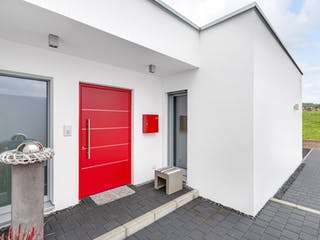 Fertighaus Referenzhaus 3 von Bittermann & Weiss Holzhaus Schlüsselfertig ab 323500€, Bungalow Außenansicht 5