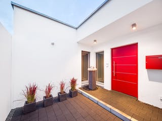 Fertighaus Referenzhaus 3 von Bittermann & Weiss Holzhaus Schlüsselfertig ab 323500€, Bungalow Außenansicht 6