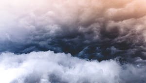Dunkle Wolken