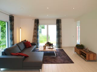 Fertighaus Musterhaus Bad Vilbel von SCHWABENHAUS, Satteldach-Klassiker Innenansicht 1