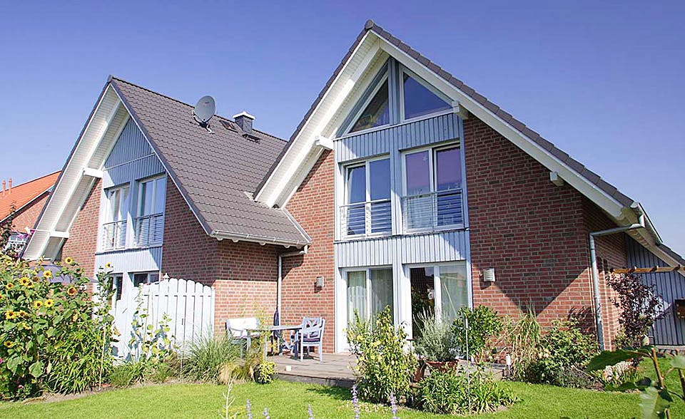Fertighaus Anneke (KfW-Effizienzhaus 40 EE) von Dammann-Haus Schlüsselfertig ab 326500€, Satteldach-Klassiker Außenansicht 1