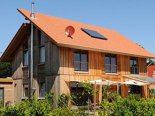 Fertighaus Birgit (KfW-Effizienzhaus 40 EE) von Dammann-Haus Schlüsselfertig ab 381300€, Pultdachhaus Außenansicht 1
