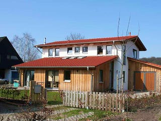Fertighaus Judith (KfW-Effizienzhaus 40 EE) von Dammann-Haus Schlüsselfertig ab 399200€, Satteldach-Klassiker Außenansicht 3