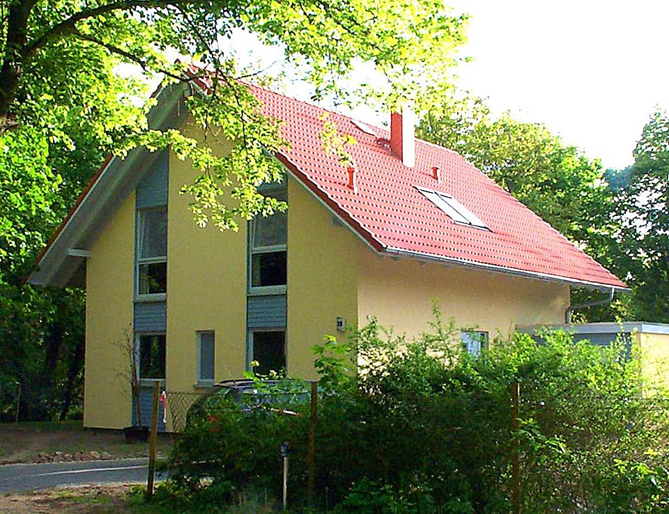 Fertighaus Myrna (KfW-Effizienzhaus 40 EE) von Dammann-Haus Schlüsselfertig ab 327800€, Satteldach-Klassiker Außenansicht 2