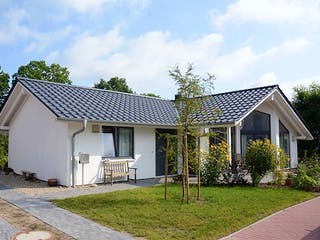 Fertighaus Natalie 2 (KfW-Effizienzhaus 40 EE) von Dammann-Haus Schlüsselfertig ab 358600€, Bungalow Außenansicht 2