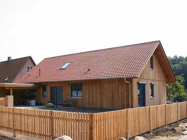 Fertighaus Rosi 2 (KfW-Effizienzhaus 40 EE) von Dammann-Haus Schlüsselfertig ab 372600€, Bungalow Außenansicht 2