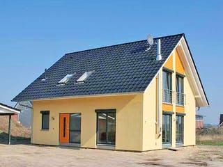 Fertighaus Steffy (KfW-Effizienzhaus 40 EE) von Dammann-Haus Schlüsselfertig ab 336800€, Satteldach-Klassiker Außenansicht 3
