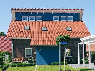Fertighaus Yvonne (KfW-Effizienzhaus 40 EE) von Dammann-Haus Schlüsselfertig ab 368400€, Pultdachhaus Außenansicht 2