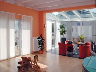 Blockhaus Design 132 von Frammelsberger R. Ingenieur-Holzbau, Pultdachhaus Innenansicht 1