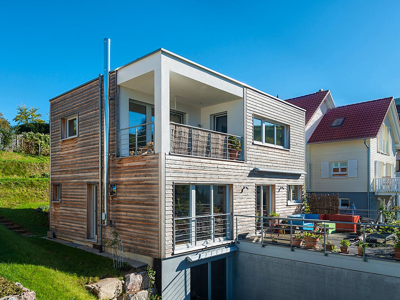 Blockhaus D109 Fehlings-Kopfmann von Frammelsberger R. Ingenieur-Holzbau, Cubushaus Außenansicht 1