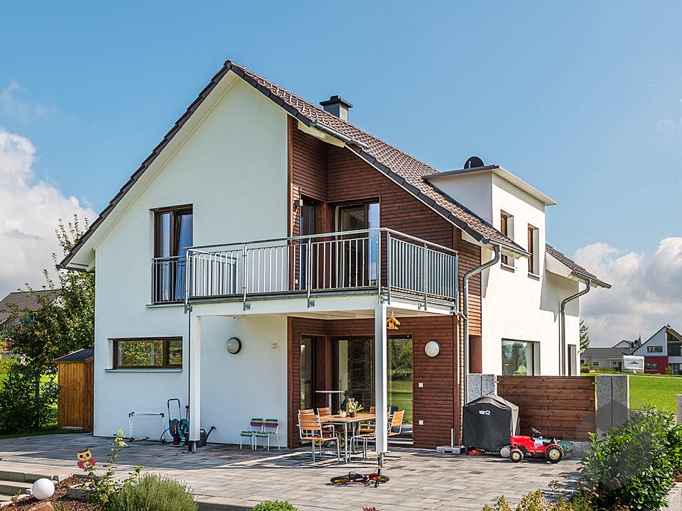 D140 Sinn von Frammelsberger HOLZHAUS Außenansicht