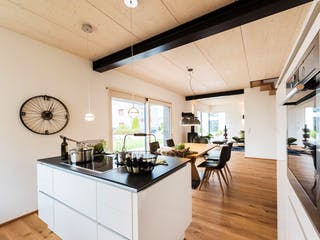 Blockhaus D183 MH Mülheim-Kärlich von Frammelsberger R. Ingenieur-Holzbau, Satteldach-Klassiker Innenansicht 3