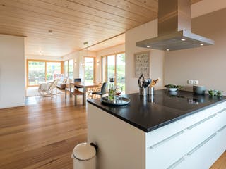 Blockhaus D193-Überlingen von Frammelsberger R. Ingenieur-Holzbau, Satteldach-Klassiker Innenansicht 3