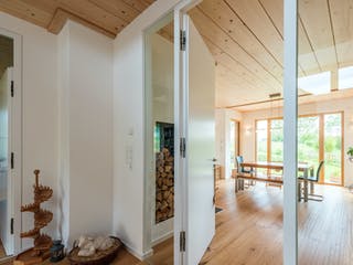 Blockhaus D193-Überlingen von Frammelsberger R. Ingenieur-Holzbau, Satteldach-Klassiker Innenansicht 4