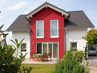 Massivhaus Haus Blum von Dümer Massivbau, Satteldach-Klassiker Außenansicht 3