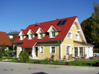 Fertighaus Duffner von Holzhaus Rosskopf Schlüsselfertig ab 549000€, Blockhaus Außenansicht 1