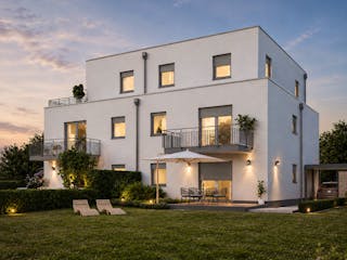 Massivhaus Haus Grünheide (5 WE) von ROTH MASSIVHAUS Schlüsselfertig ab 1452500€, Cubushaus Außenansicht 3