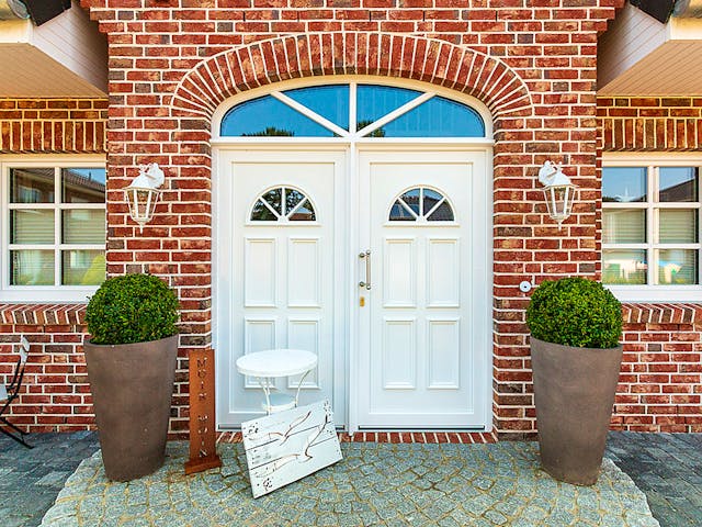 Massivhaus Friesenhaus 160 von ECO System HAUS Schlüsselfertig ab 335800€, Satteldach-Klassiker Außenansicht 3