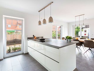 Massivhaus Scheunenhaus 130 von ECO System HAUS, Satteldach-Klassiker Innenansicht 1