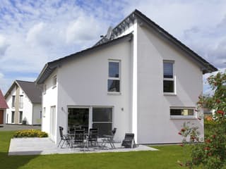 Fertighaus Edition 141 von Wolf-Haus Schlüsselfertig ab 324836€, Pultdachhaus Außenansicht 1