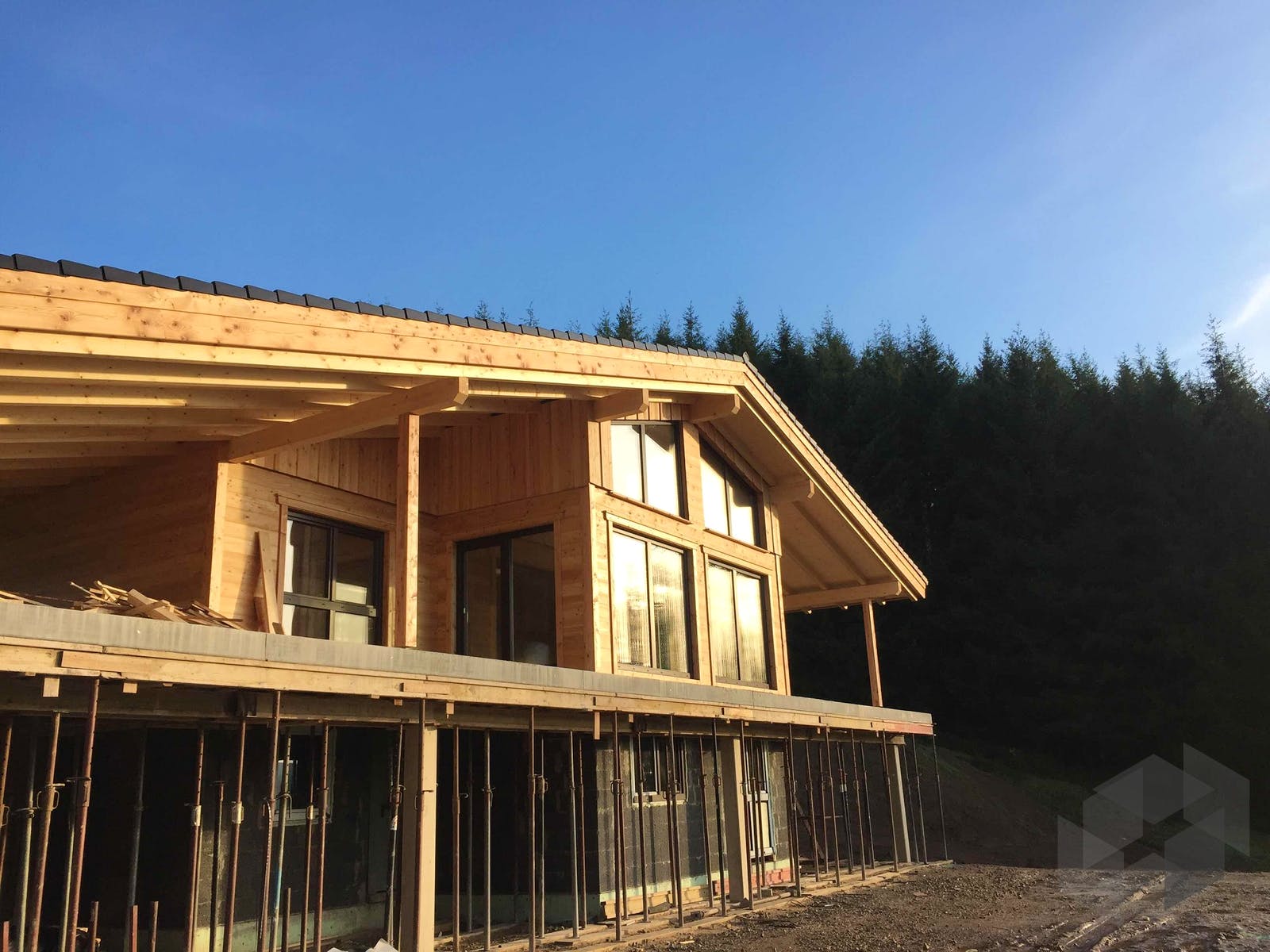 Einfamilienhaus Eifel von Tirolia Blockhaus Fertighaus.de