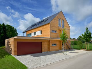 Fertighaus Erstling - Kundenhaus von Bau-Fritz Schlüsselfertig ab 850000€, Satteldach-Klassiker Außenansicht 1