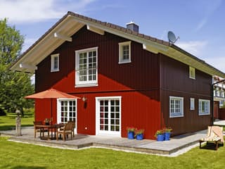 Fertighaus Eva von Regnauer Hausbau Schlüsselfertig ab 330835€, Satteldach-Klassiker Außenansicht 1