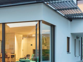 Fertighaus Musterhaus München von LUXHAUS, Cubushaus Außenansicht 2