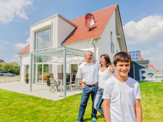 Fertighaus Klassisch 148 von FischerHaus Schlüsselfertig ab 478006€, Satteldach-Klassiker Außenansicht 2