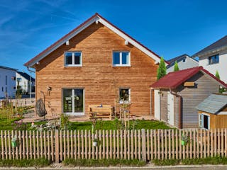 Fertighaus Haus Schmahlfeldt von Fertighaus WEISS Schlüsselfertig ab 468710€, Satteldach-Klassiker Außenansicht 3
