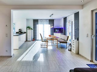 Fertighaus Haus Dahms von WEISS Holzhaus Schlüsselfertig ab 396656€, Satteldach-Klassiker Innenansicht 1