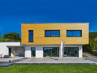 Fertighaus Haus Haberstumpf von Fertighaus WEISS Schlüsselfertig ab 615485€, Cubushaus Außenansicht 2