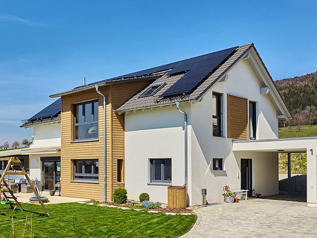 Fertighaus Haus Hauser von Fertighaus WEISS Schlüsselfertig ab 481630€, Satteldach-Klassiker Außenansicht 2