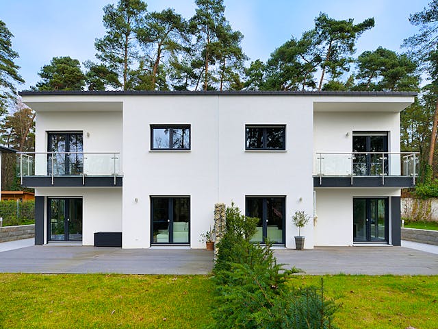 Fertighaus Haus Knüpfer/Schmenger von WEISS Holzhaus, Pultdachhaus Außenansicht 3