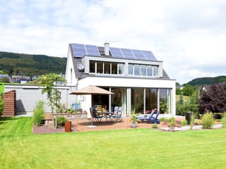 Fertighaus Figgen von Becker 360 Schlüsselfertig ab 410400€, Satteldach-Klassiker Außenansicht 3