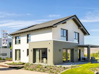 Fertighaus MH Nürnberg - ARTIS 300 von FingerHaus Schlüsselfertig ab 448943€, Satteldach-Klassiker Außenansicht 1