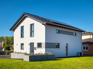 Fertighaus MH Leipzig - UNO 2.0 200 B S180 von FingerHaus Schlüsselfertig ab 375877€, Satteldach-Klassiker Außenansicht 2