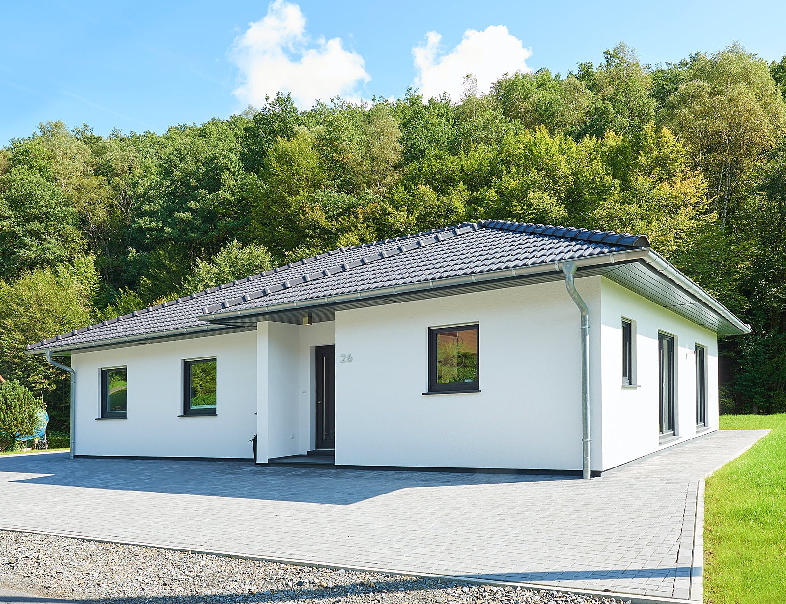 Fertighaus Carpe von FINGERHUT-HAUS Schlüsselfertig ab 400728€, Bungalow Außenansicht 1