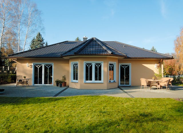 Bungalow mit Trapezerker