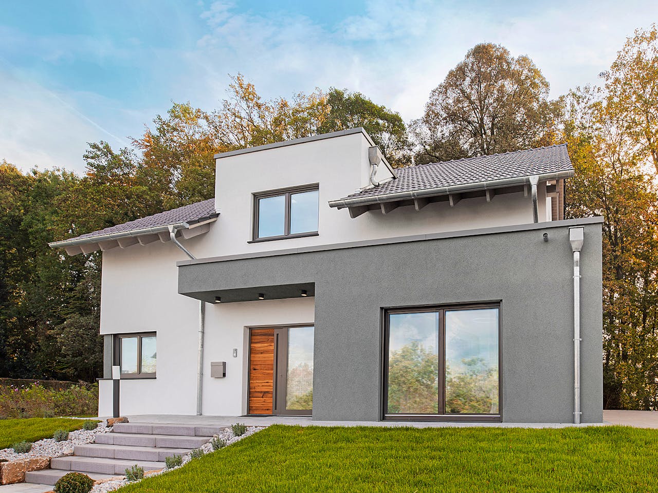 Fertighaus Bad Vilbel - Musterhaus NEU von Fingerhut Haus Schlüsselfertig ab 593766€, Satteldach-Klassiker Außenansicht 1